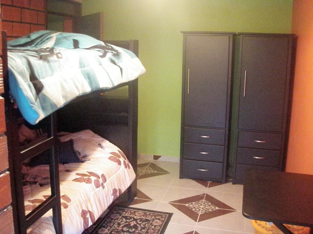 Hostel Sendero De Volcanes Latacunga Phòng bức ảnh