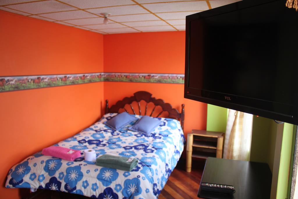 Hostel Sendero De Volcanes Latacunga Ngoại thất bức ảnh