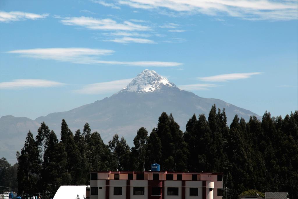 Hostel Sendero De Volcanes Latacunga Ngoại thất bức ảnh