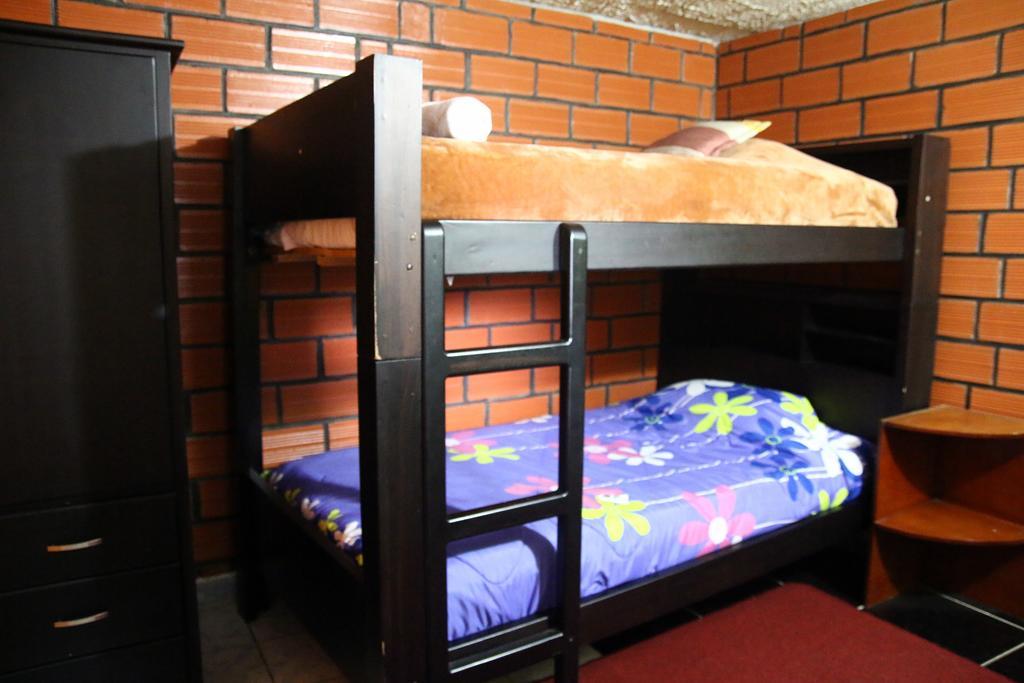 Hostel Sendero De Volcanes Latacunga Ngoại thất bức ảnh